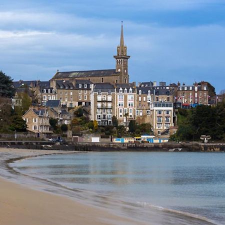 L'Ecume - Studio Moderne Avec Grand Balcon Et Place De Parking Apartamento Dinard Exterior foto