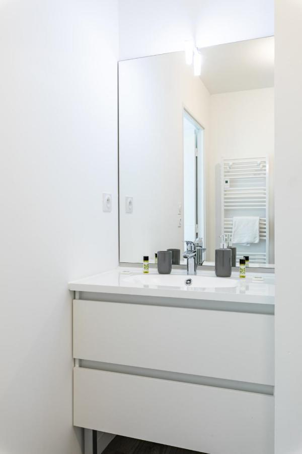 L'Ecume - Studio Moderne Avec Grand Balcon Et Place De Parking Apartamento Dinard Exterior foto